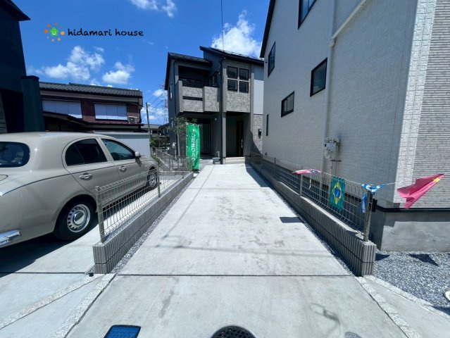 上尾市上　8期　新築戸建　ブルーミング04の駐車場