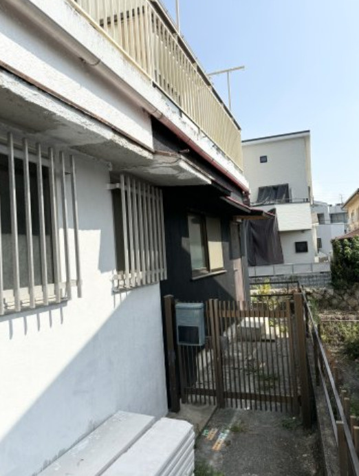 青谷ハイツ　東側の外観