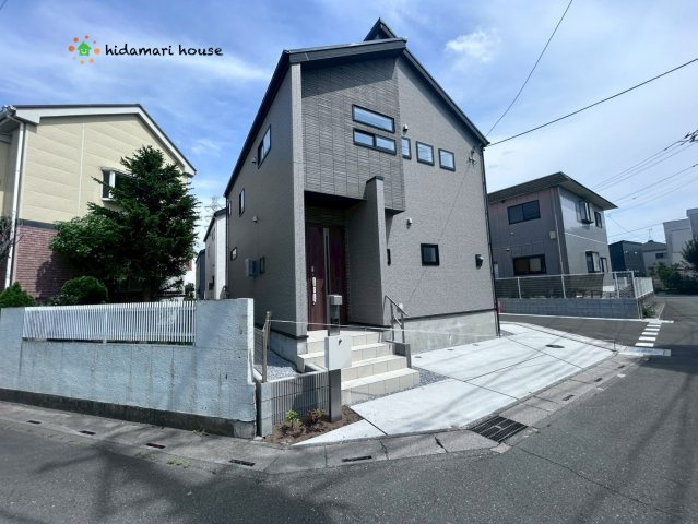 上尾市上　8期　新築戸建　ブルーミングガーデン　01の外観