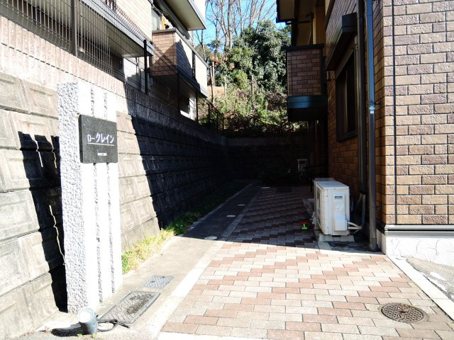 Dクレインのエントランス