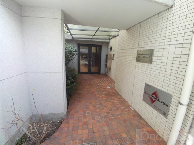 ラムール六甲山ノ手のエントランス