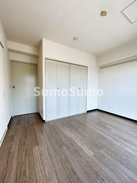 アミティ塚口の寝室|落ち着いて過ごせるお部屋なので、寝室にいかがでしょうか