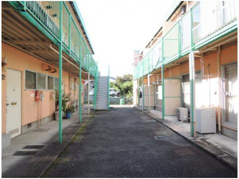 レジデンス西田Aのエントランス