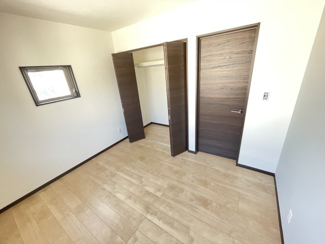 エイトハウス千代田の居間・リビング