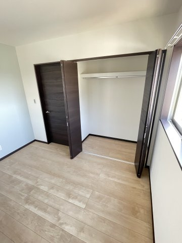 エイトハウス千代田の居間・リビング