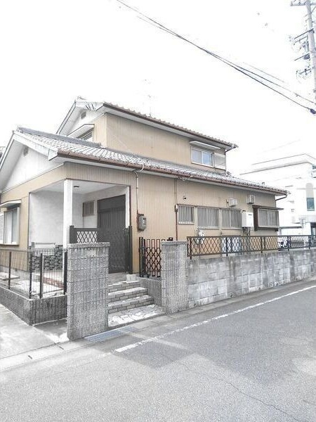 今本町7丁目戸建借家の外観