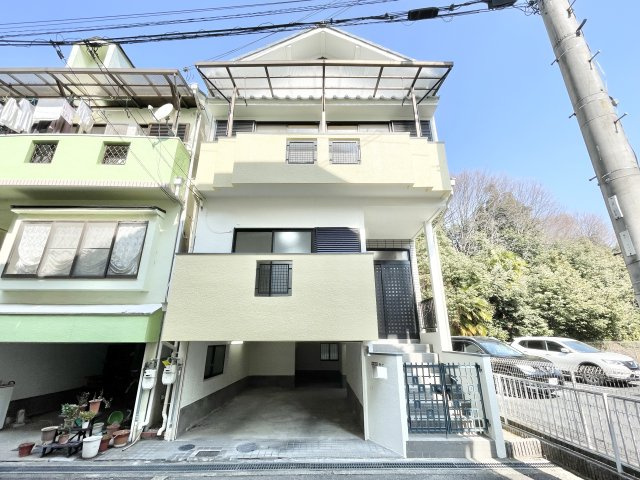 枚方市村野本町　中古一戸建ての外観|おしゃれな外観です