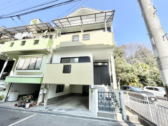 枚方市村野本町　中古一戸建ての外観|落ち着いた雰囲気の外観です