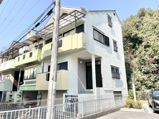 枚方市村野本町　中古一戸建ての外観|外観もきれいです