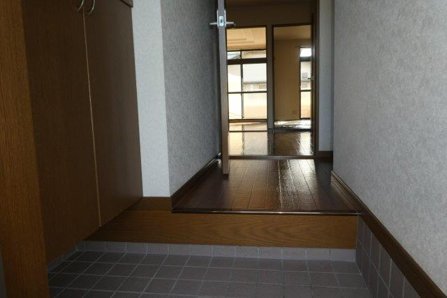 サンライズの玄関