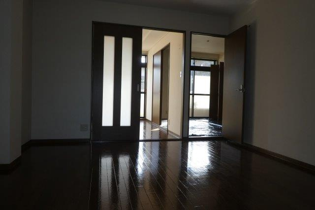 サンライズの居間・リビング