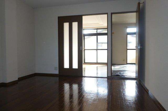 サンライズの居間・リビング