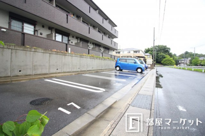 【駐車場】 | ベッロ・ルーチェ　III