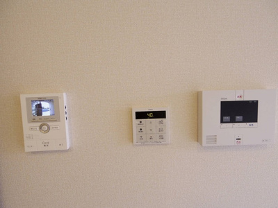【セキュリティ】 | フローラ | カラーモニター付インターホン（録画機能付）・追焚給湯器・SECOMホームセキュリティ標準搭載