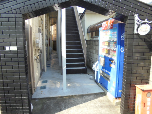 西新小岩コスモハイツのエントランス