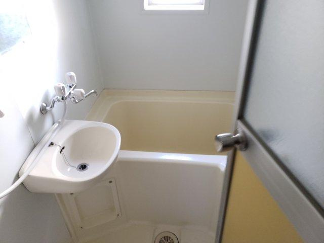 西新小岩コスモハイツの浴室