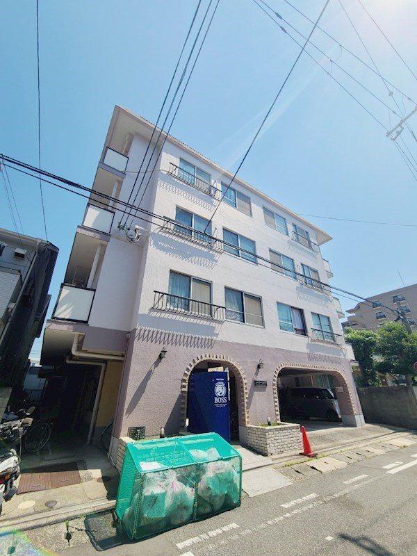 西宮市城ケ堀町の賃貸マンションの外観