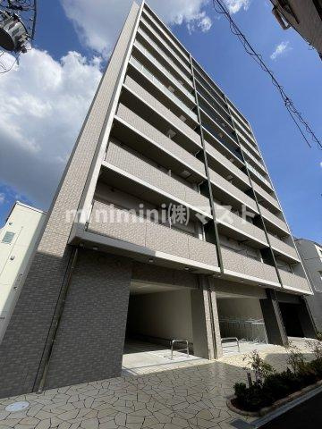 Alivis北梅田の外観