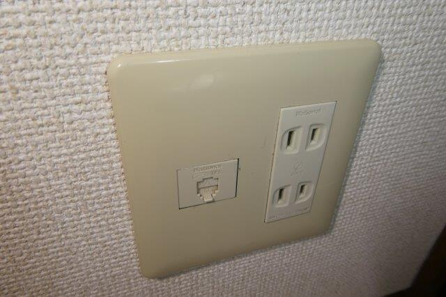 ロイヤルハイツ692の設備|電話モジュラー
