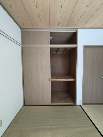 ピッケル加佐の収納