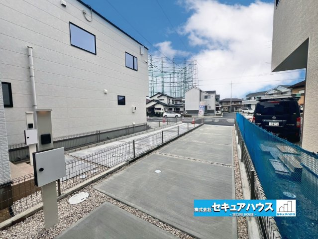 【今からご案内可能】豊明市阿野町1期 全9棟 4号棟（月々80,000円台～）の駐車場|事前予約にて現地ご見学いただけます！お気軽にお問い合わせください♪
■株式会社　セキュアハウス■
住宅ローンに強く、知識、経験豊富なスタッフ在籍
お客様に寄り添い、ご成約後もサポート致します