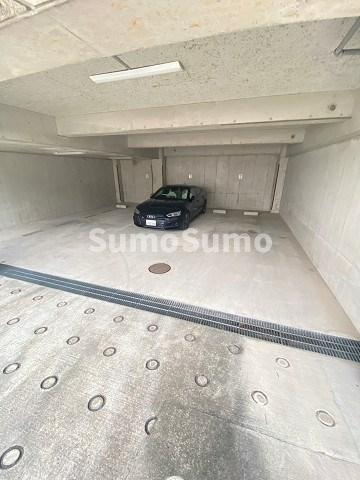 アーデンハウス菊谷の駐車場