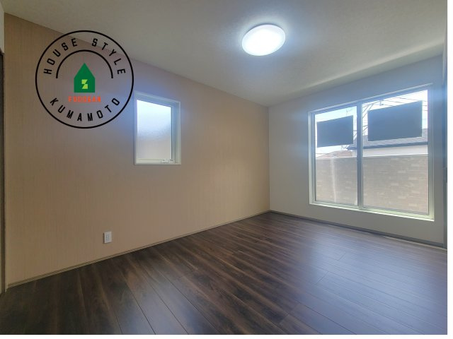 熊本市西区池田2丁目第3-5棟（4号棟）の寝室|主寝室には収納力に優れたクローゼットがありますので、お部屋もすっきり片付きます。