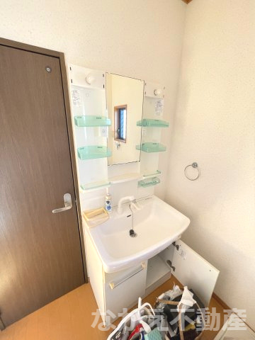 【洗面所】 | ゆったりとスペースのある洗面所