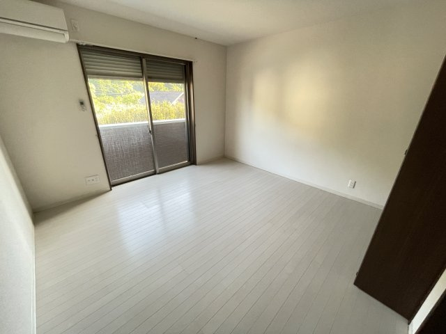 【居間・リビング】 | ゆったり過ごせる居間です