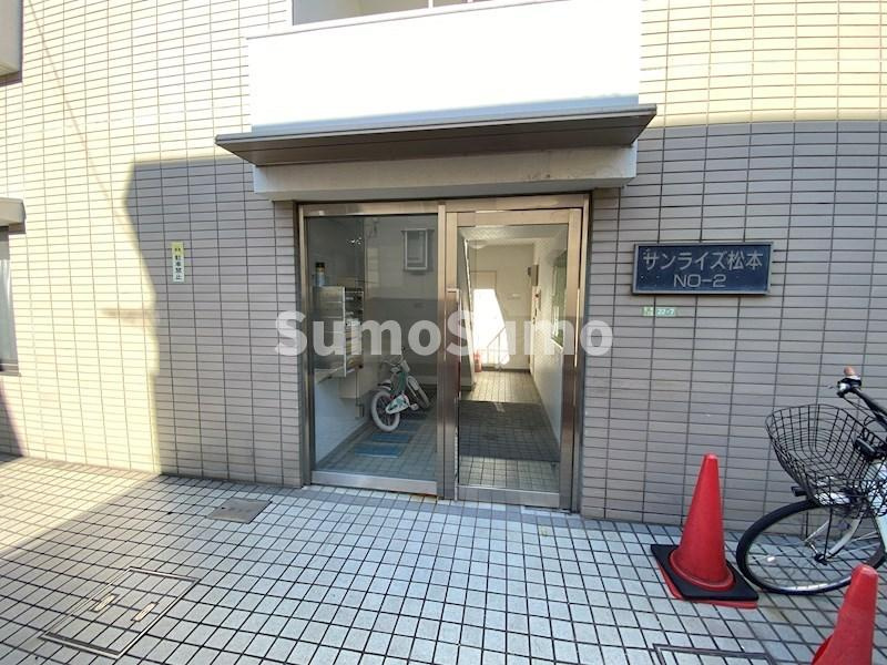 世田谷区弦巻２丁目の賃貸マンションのエントランス|建物の内部です