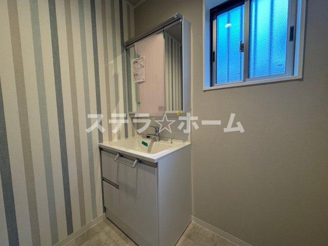 豊中市勝部3 中古戸建の独立洗面台|独立洗面台です