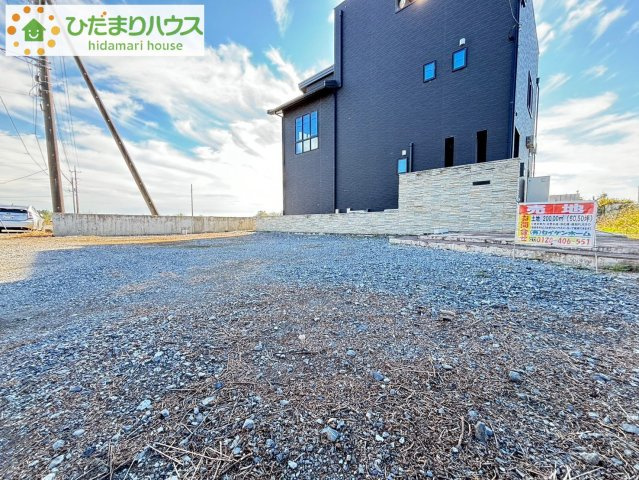 熊谷市川原明戸　中古一戸建ての駐車場