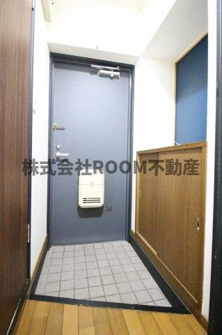 清藤マンションの玄関|落ち着いた玄関です