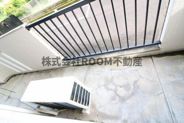 清藤マンションのバルコニー|外からの目が気にならないバルコニーで洗濯物が干せます