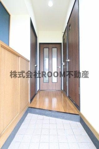 清藤マンションのエントランス|毎日通るエントランスはこのようになっています