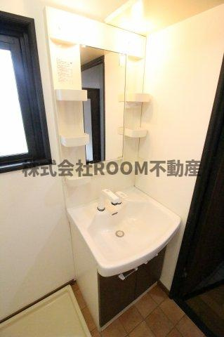 清藤マンションの独立洗面台|独立洗面台です