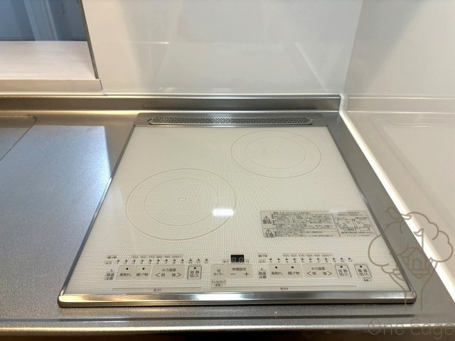 セレニテ新大阪グランデ ミリューのキッチン