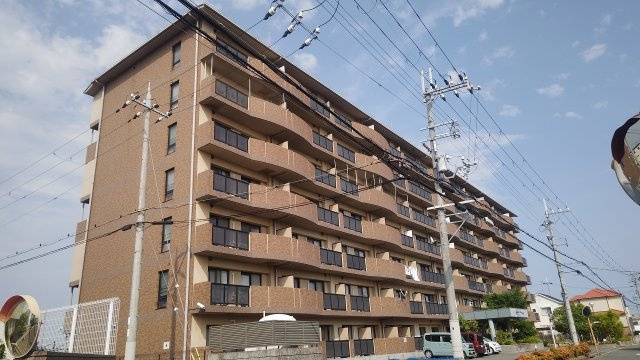 クレモナ山手の外観
