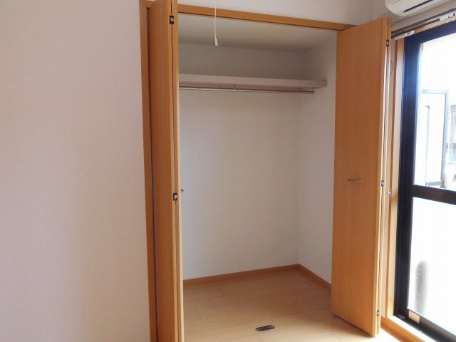 クレモナ山手の収納