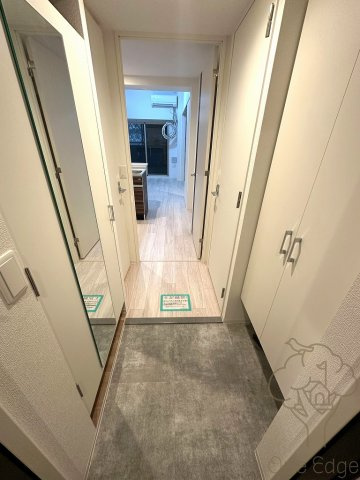 セレニテ新大阪グランデ ミリューの玄関