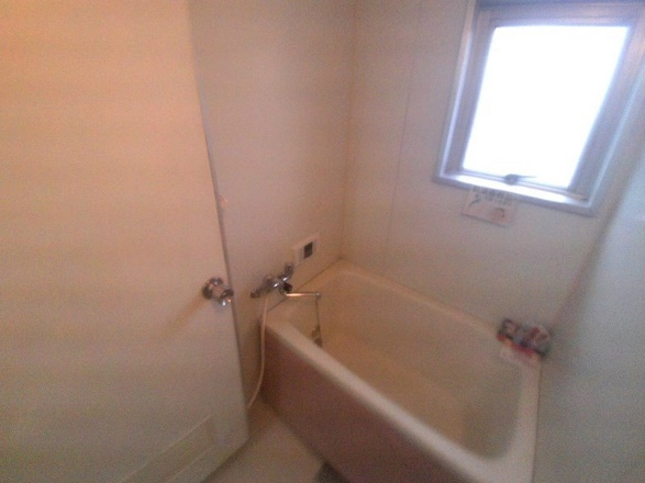 エクリート朝霧の浴室