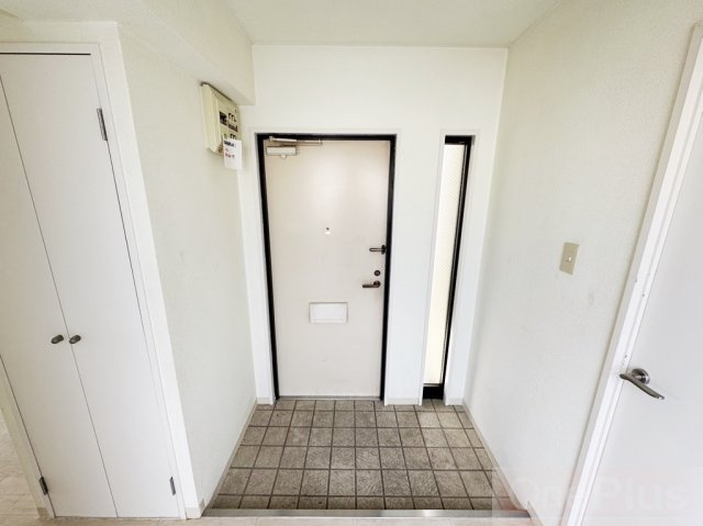 ハイム篠の玄関