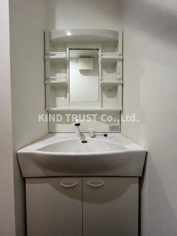 ブリックスハウス天満の洗面所|スペースが確保できる洗面所です