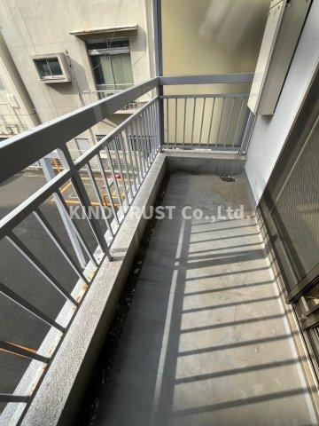 ブリックスハウス天満のバルコニー|お洗濯にも便利なバルコニー付き