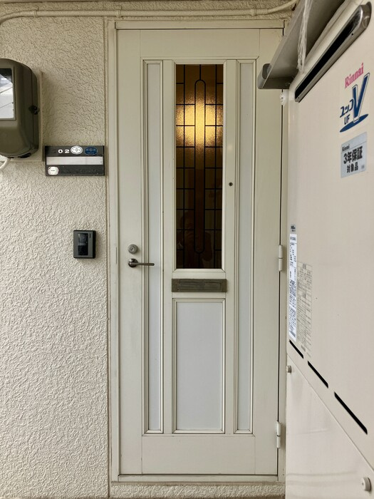 今泉ハイツAの玄関