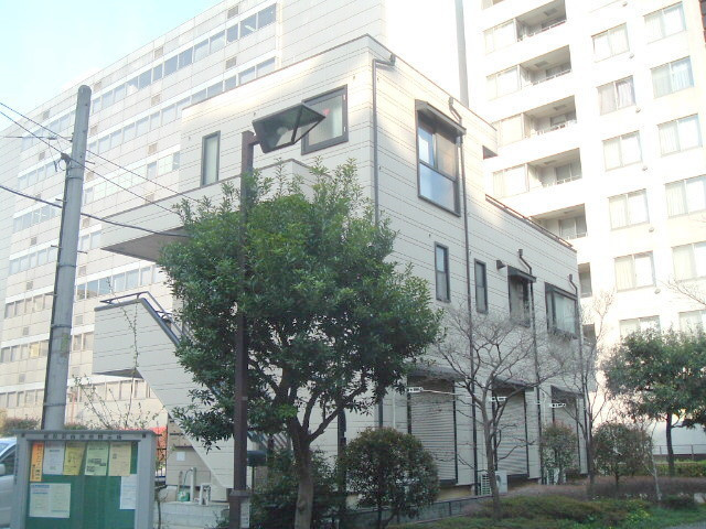 ベルマァーレ楠のエントランス|耐震耐火旭化成ヘーベルメゾン　南向き日当り良好