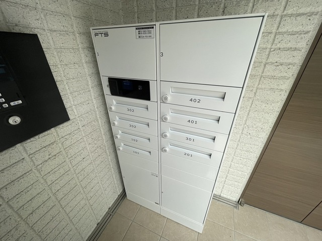 フィールドヴィレッジ横濱桜木町のその他共用部分|宅配ボックス完備