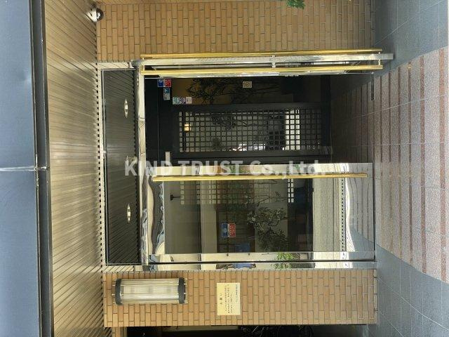 ベルク天神橋のエントランス|建物の内部です