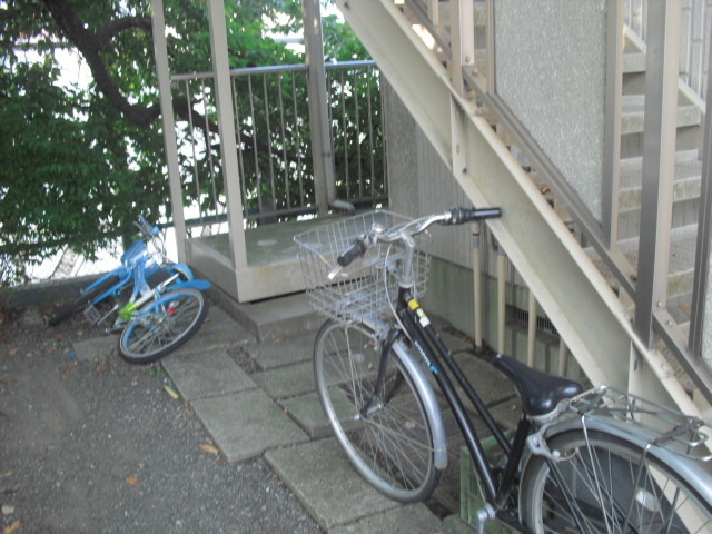 シティハイム　三立ハイツＢのその他共用部分|自転車置場