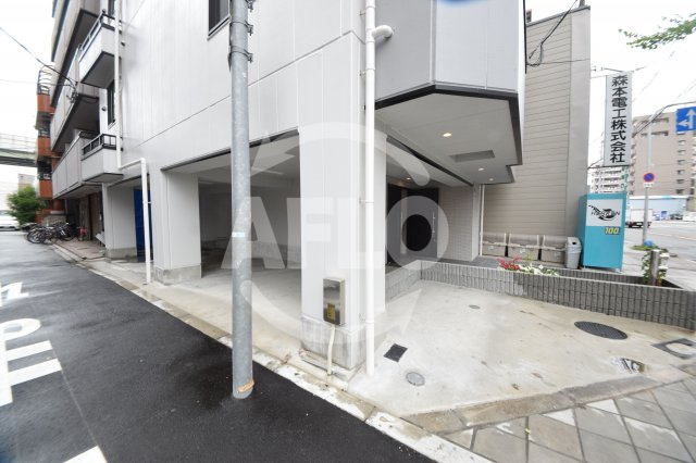 メビウス難波WESTレジデンスのロビー|メビウス難波WESTレジデンス　駐輪場・駐車場